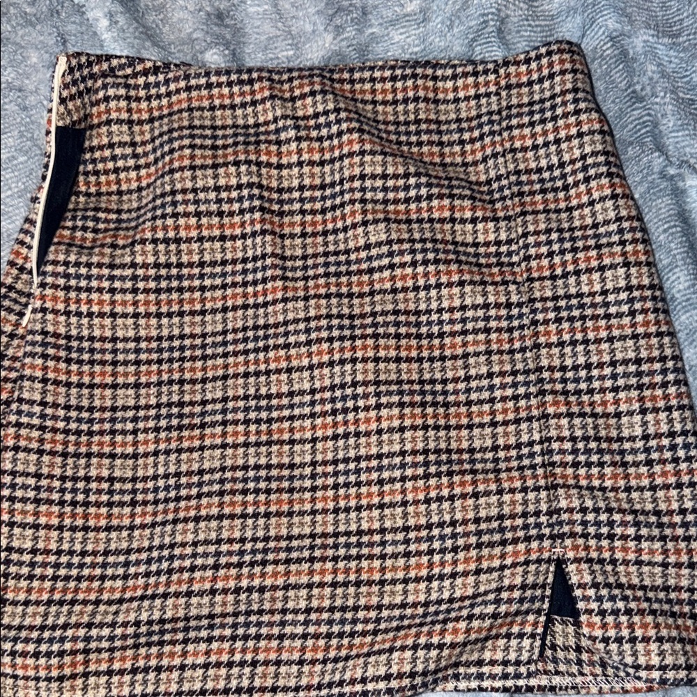 Old Navy Plaid Tweed Mini Skirt in Black, Cream & Brown